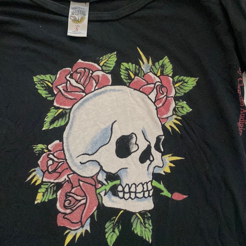 ED HARDY LONG SLEEVE BLACK SHIRT IN PERFECT CONDITION, OPEN TO BUNDLES